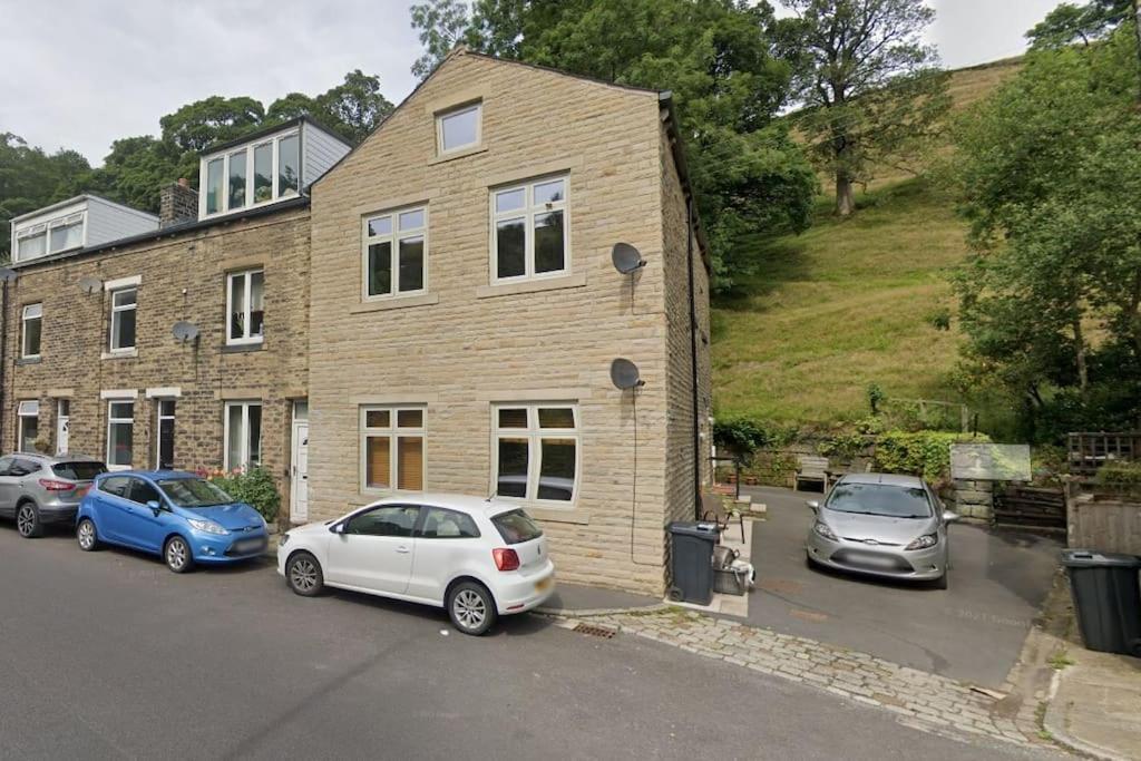 Cosy 2 Bedroom Apartment Todmorden Kültér fotó