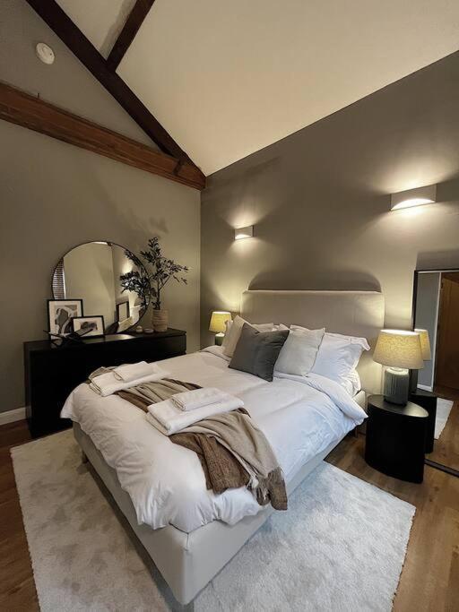 Cosy 2 Bedroom Apartment Todmorden Kültér fotó