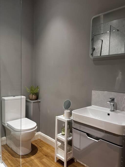 Cosy 2 Bedroom Apartment Todmorden Kültér fotó